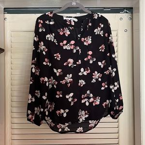 Violet & Claire floral long sleeve blouse